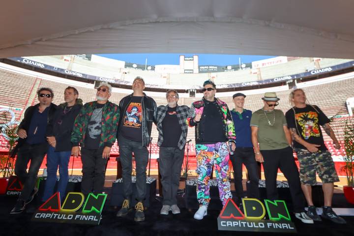 Los Auténticos Decadentes traen su gira “ADN Capítulo final” a la Plaza de Toros